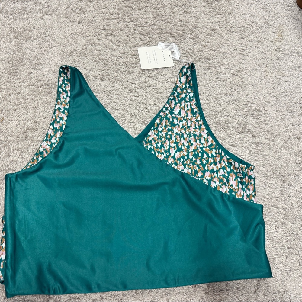 BAIIA REVERSIBLE GREEN ONE-SHOULDER SWIM TOP (2 pieces)